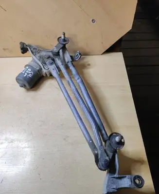 Honda Civic Front wiper linkage and motor 404564