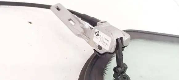 BMW 3 E46 Vent window/glass motor 51377001622