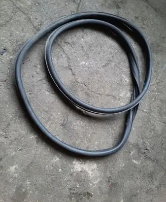 Skoda Fabia Mk3 (NJ) Front door rubber seal braknumeruczci