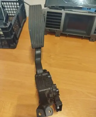 Opel Signum Accelerator throttle pedal 6PV00832200 9186724