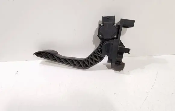 Iveco Daily 3rd gen Accelerator throttle pedal 0281002633 504061735 685301298