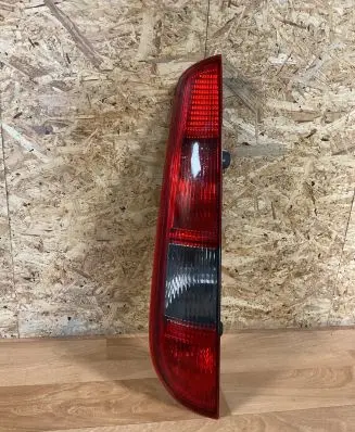 Ford Focus Rear/tail lights 4M5113N004C 320033