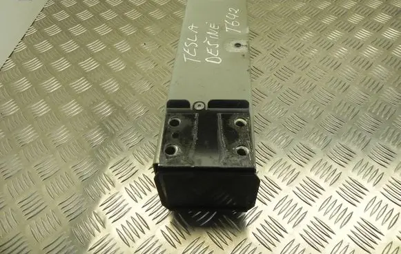 Tesla Model Y Other center console (tunnel) element 1515089CNA