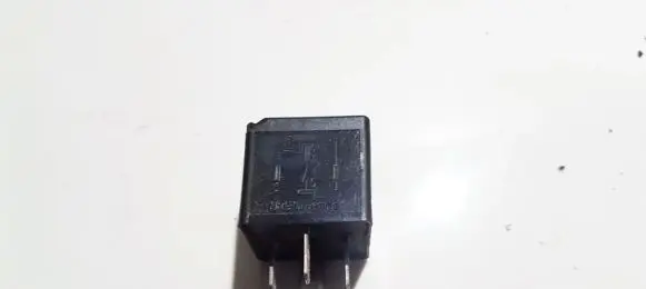 Ford Focus Other relay 5M5T14B192CA V23136-B1-X66
