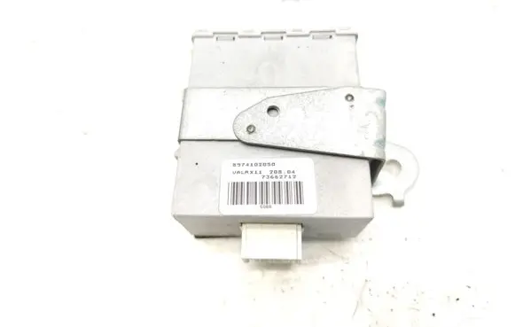 Toyota Corolla E120 E130 Door central lock control unit/module 8974102050