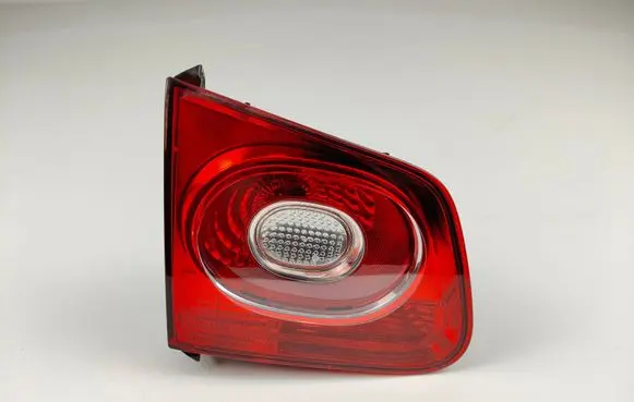 Volkswagen Tiguan Tailgate rear/tail lights 5N0945093C