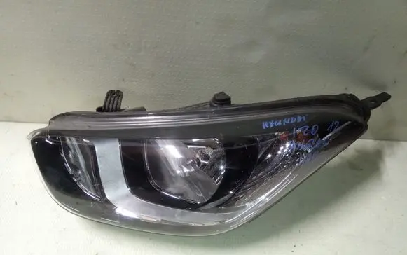 Hyundai i20 (PB PBT) Headlight/headlamp 921011J5