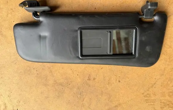 Fiat 500 Sun visor 04680652AA