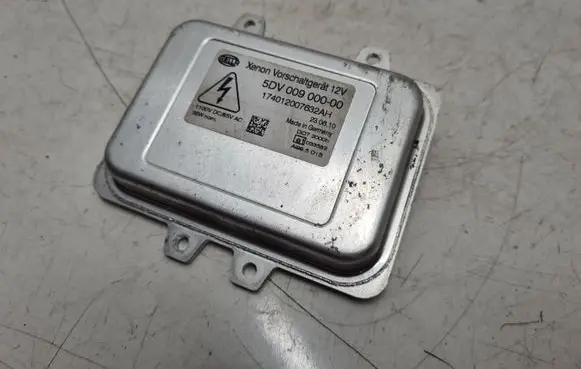 Volkswagen Tiguan Headlight ballast module Xenon 5DV00900000