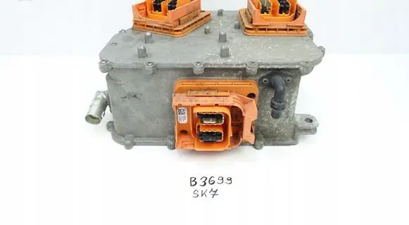 BMW i3 Voltage converter inverter 8625522