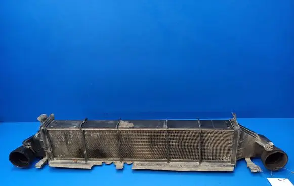 Mercedes-Benz C W203 Intercooler radiator A2035000000