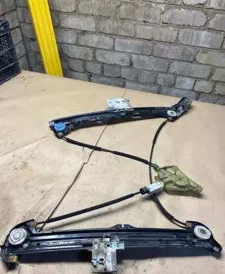 Audi A7 S7 4G Front door window regulator with motor 916640104