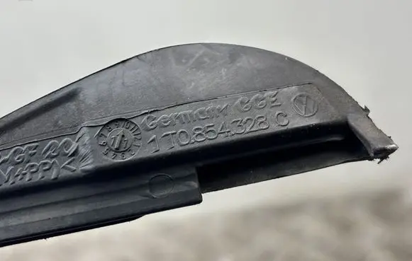 Volkswagen Touran II Windshield trim 1T0854328C
