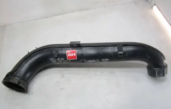 Volkswagen Golf VII Intercooler hose/pipe 04E145673C 012472C