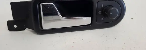 Volkswagen PASSAT B5.5 Front door interior handle 3B1837113