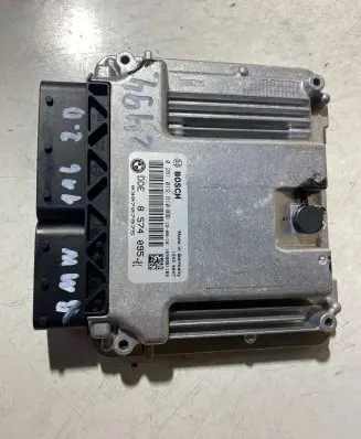BMW 1 F20 F21 Engine control unit/module 8574095 030707975 0281019810