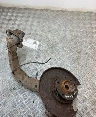 BMW 3 E46 Rear wheel hub spindle/knuckle 