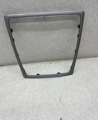 Volvo XC70 Radio/GPS head unit trim 30672110