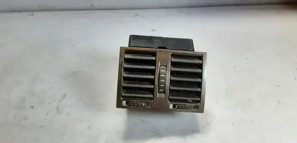 Rear air vent grill