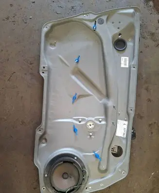 Mercedes-Benz A W169 Front door electric window regulator A1697201179