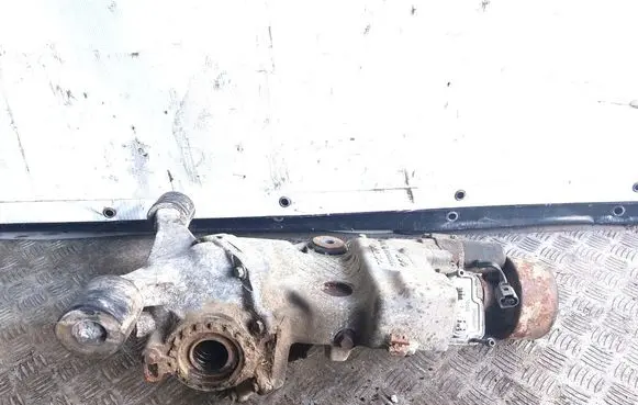 Volvo XC70 Rear differential 08689632