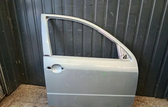 Skoda Fabia Mk1 (6Y) Front door