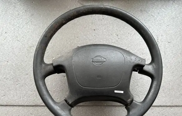 Nissan Patrol Y60 Steering wheel 