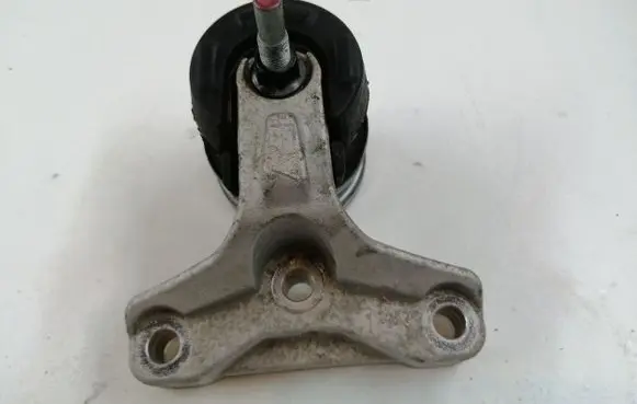 Hyundai Kona I Engine mount bracket 21862K4000