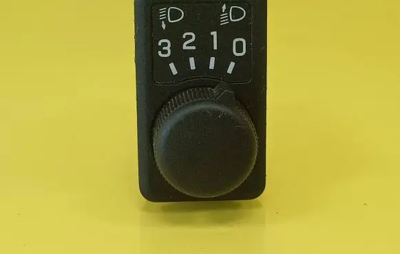 Nissan Micra Headlight level height control switch 36933A