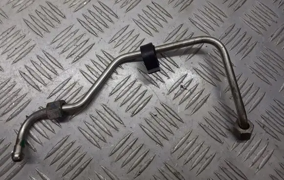 Audi A4 S4 B7 8E 8H Fuel line pipe