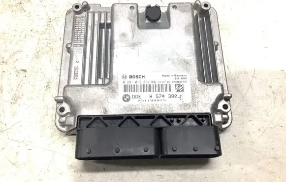BMW 5 F10 F11 Engine control unit/module 8574380 0281019872