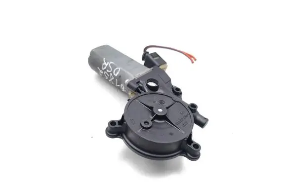 Audi A5 8T 8F Rear door window regulator motor 0130822040