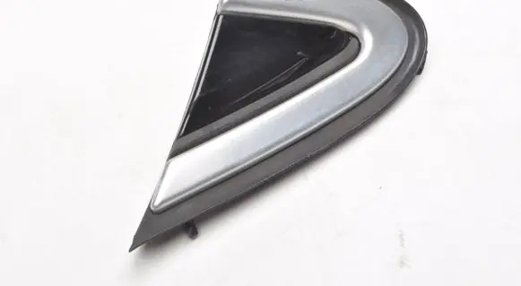 Volvo V40 Front arch trim 31349229