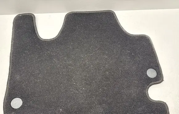 Chrysler Pacifica Rear floor mat 5RY12DX9AD 49212G 100742793