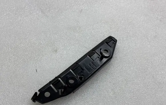 Tesla Model 3 Front bumper mounting bracket 108418100E