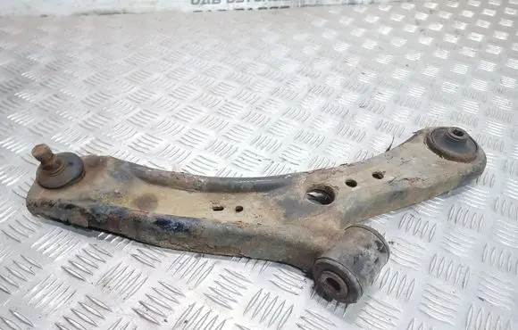 Suzuki SX4 Front lower control arm/wishbone