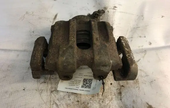 BMW 1 E81 E87 Front brake caliper
