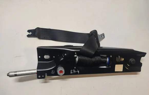 Volvo V70 Front seatbelt 39818791
