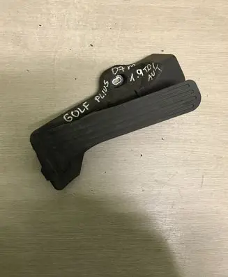 Volkswagen Golf Plus Accelerator throttle pedal 1K2723503K