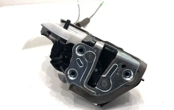 Toyota Camry VIII XV70 Rear door lock