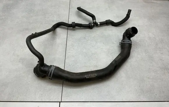 Skoda Octavia Mk3 (5E) Engine coolant pipe/hose 5Q0122101GG 3C0122291D