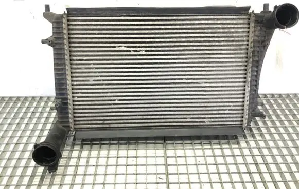 Volkswagen PASSAT B6 Intercooler radiator 3C0145803G