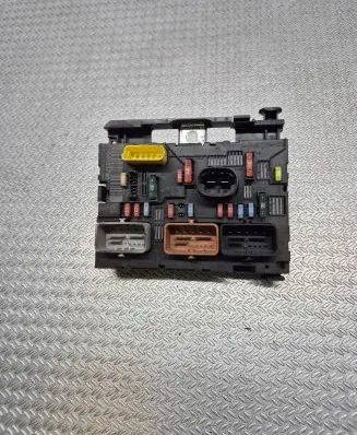 Peugeot 207 BSM Control unit 9664055780