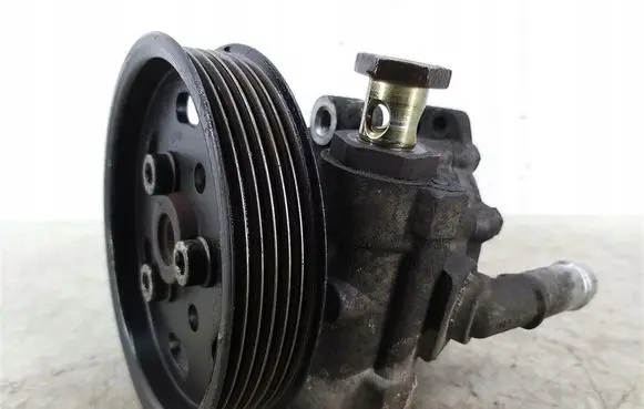 Audi A3 S3 8L Power steering pump 91130