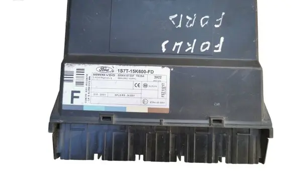Ford Focus Comfort/convenience module 1S7T15K600FD 5WK48730F