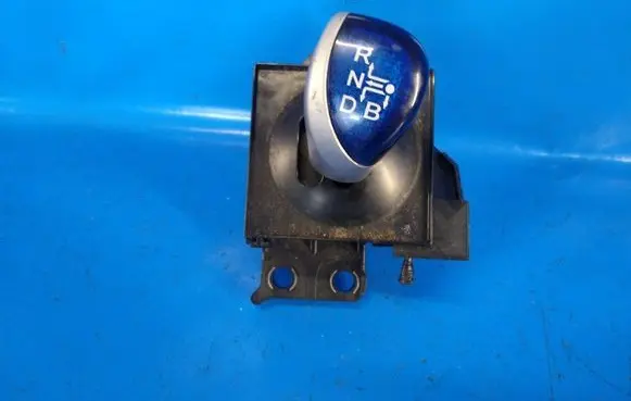Toyota Prius (XW30) Gear shifter/selector 3355047051