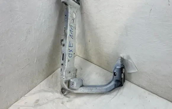 Jaguar XE Headlight/headlamp mounting bracket LX7313N079A