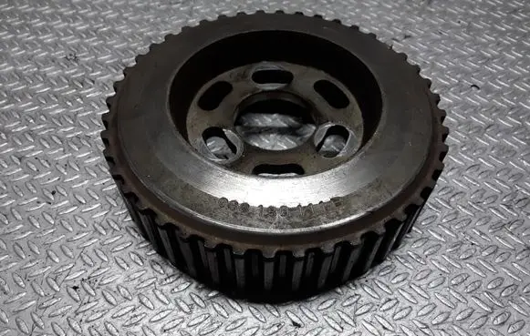 Skoda Octavia Mk1 (1U) Fuel pump gear (pulley) 038130111B