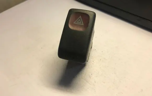 Volkswagen Golf II Hazard light switch 191953235