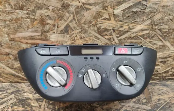 Toyota RAV 4 (XA20) Climate control unit 5590042120